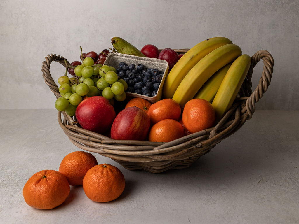 Fresh Fruit Gift Basket / Fresh Farm Deliveries